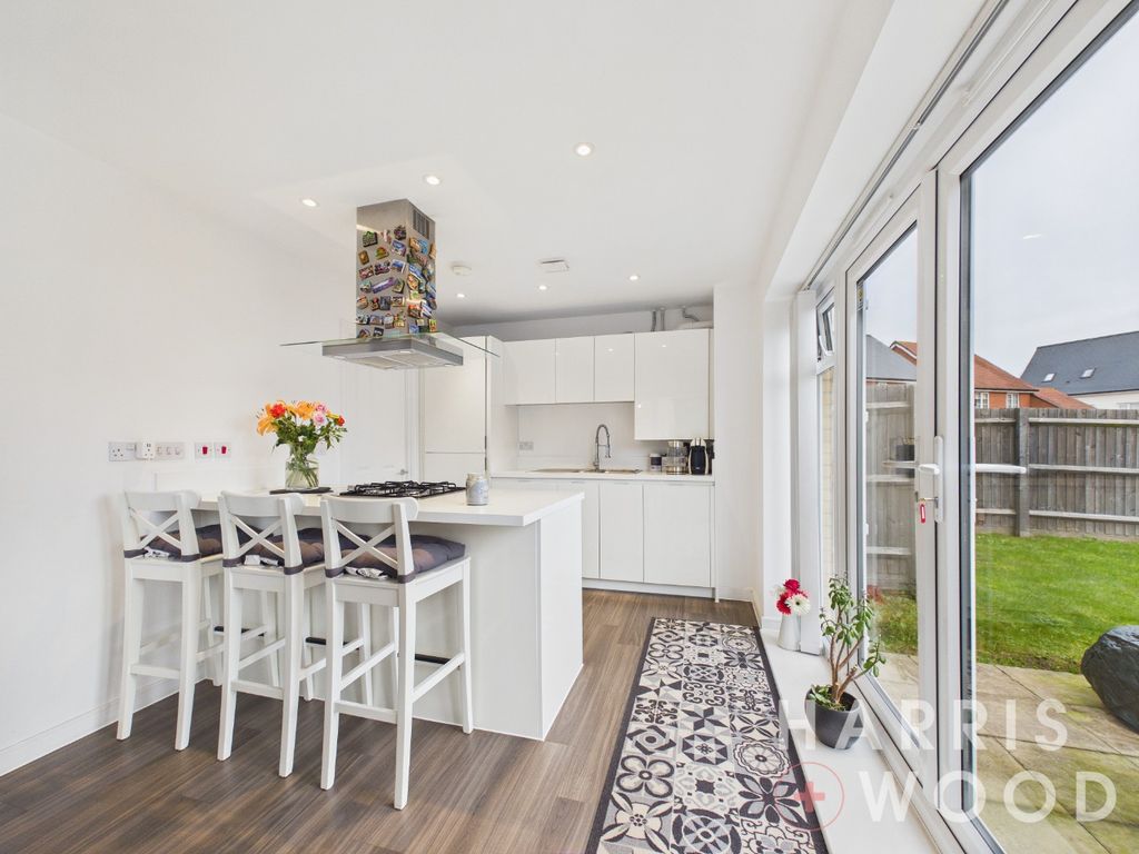 Property photo 2 of 20 4800103