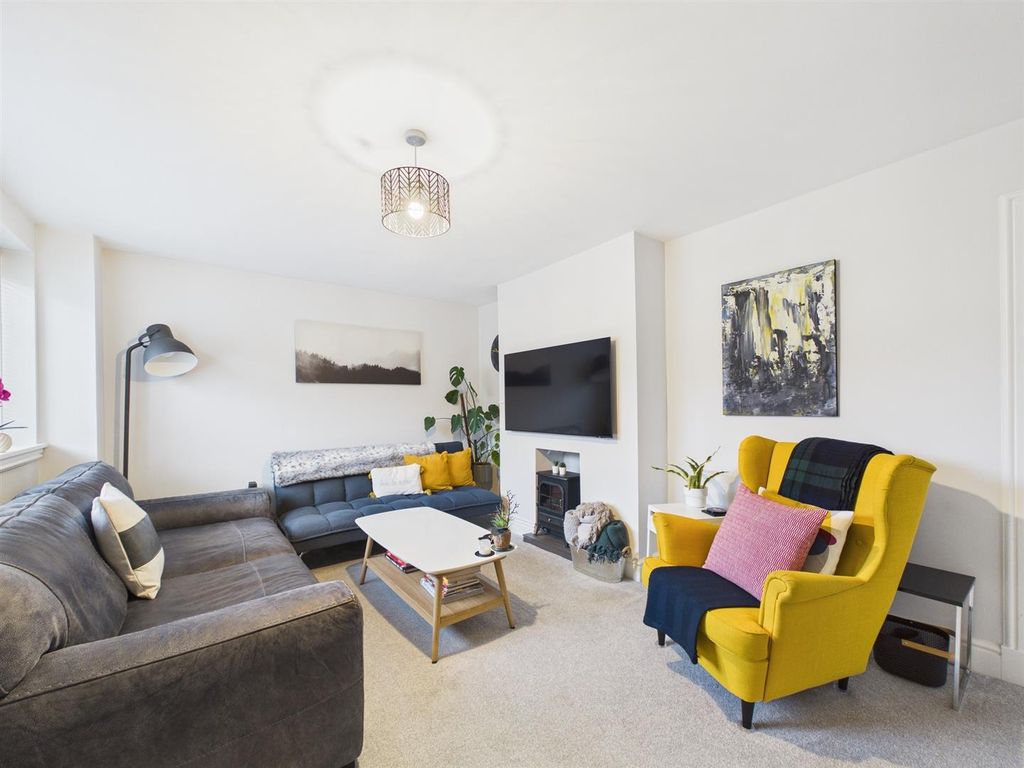 Property photo 1 of 16 Cam01486G0-Pr0972-Still005.Jpg