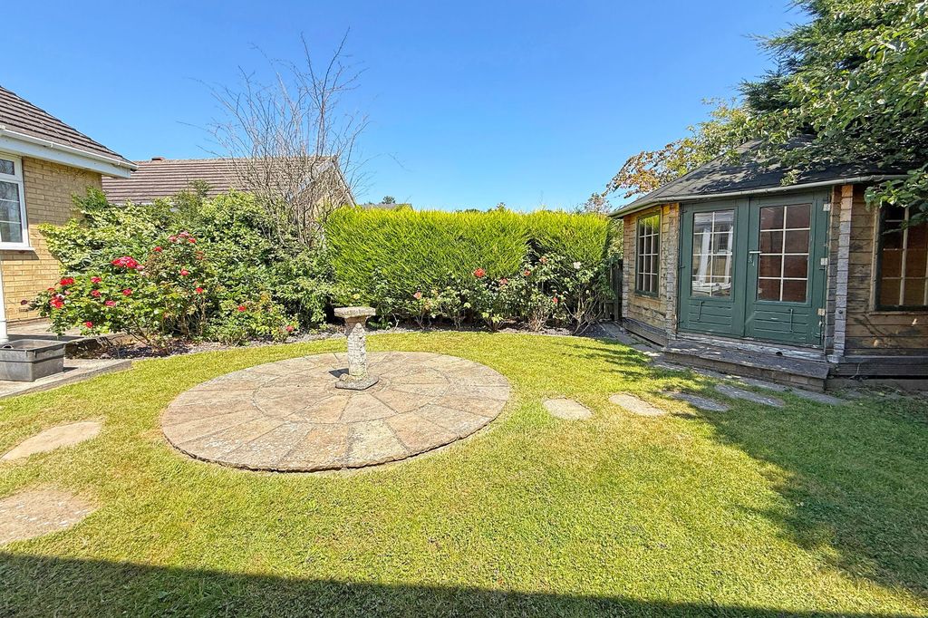 Property photo 2 of 13