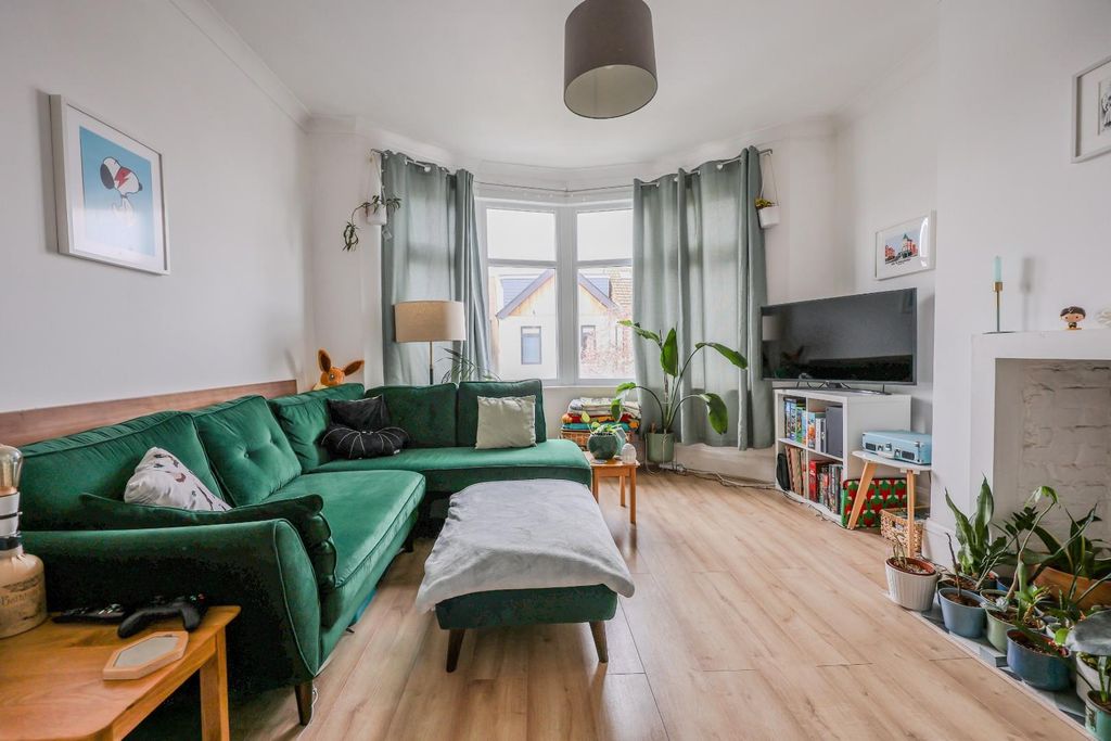 Property photo 1 of 13