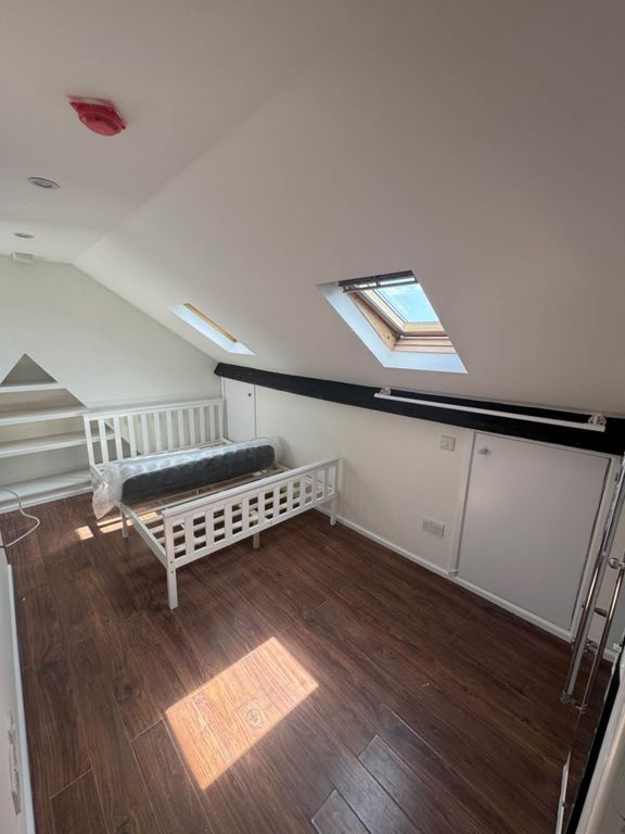 Property photo 1 of 4