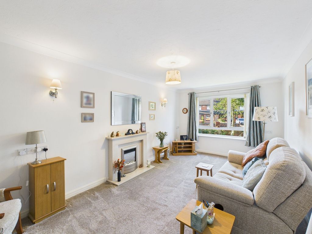 Property photo 2 of 24