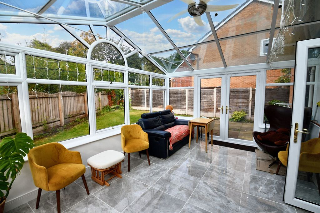 Property photo 3 of 20