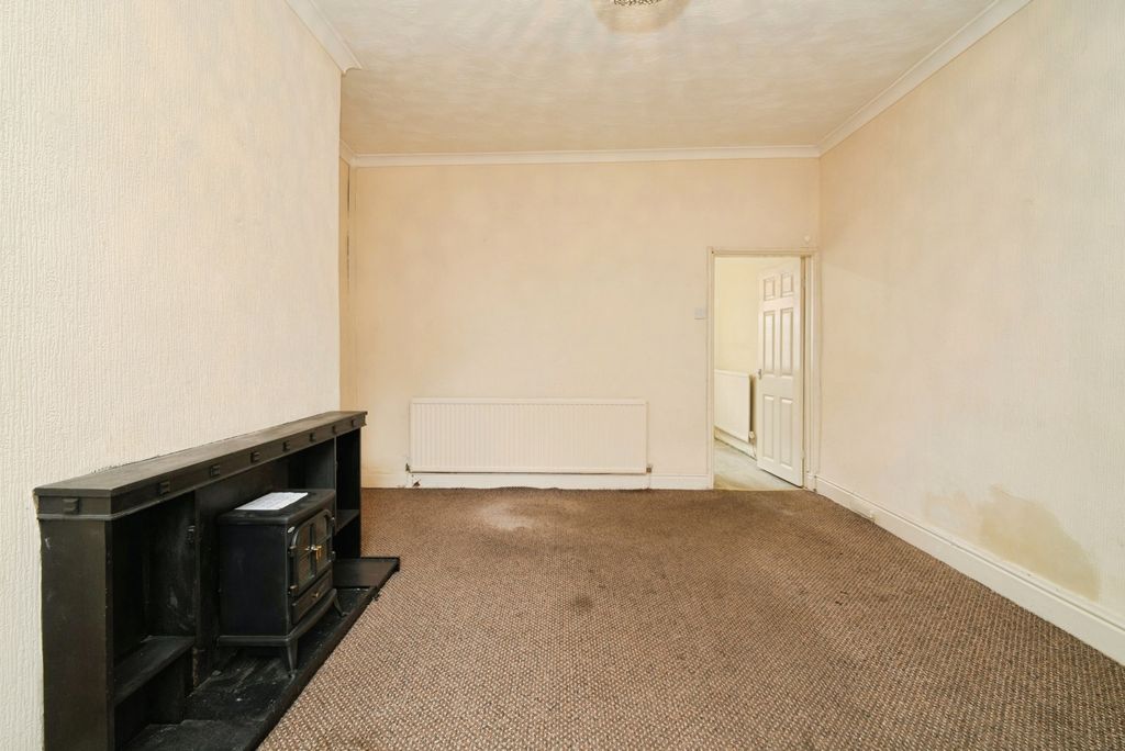 Property photo 3 of 14 Pbox-Img.Jpg
