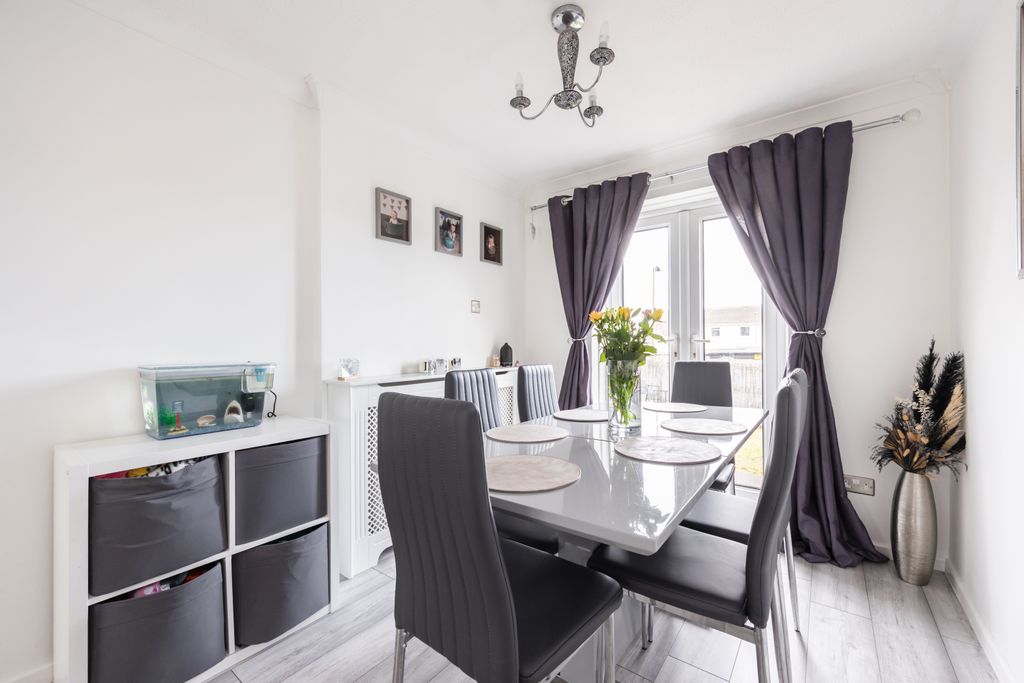 Property photo 3 of 21 Property Image 3