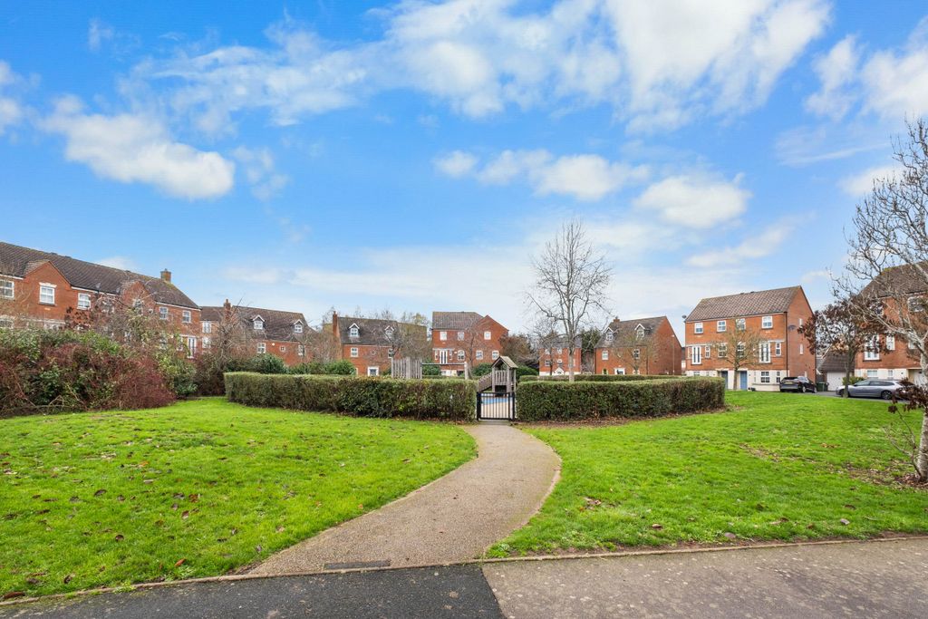 Property photo 2 of 26 Dscf0074