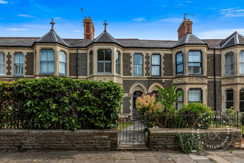 Property photo 1 of 45 Plasturton-Avenue-58.Jpg