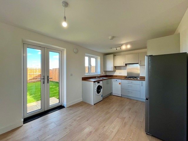 Property photo 2 of 12 Kitchen
