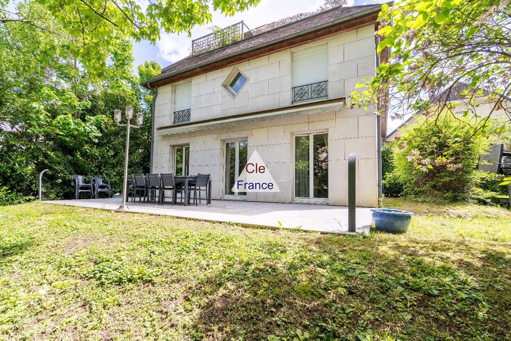 Property photo 1 of 14