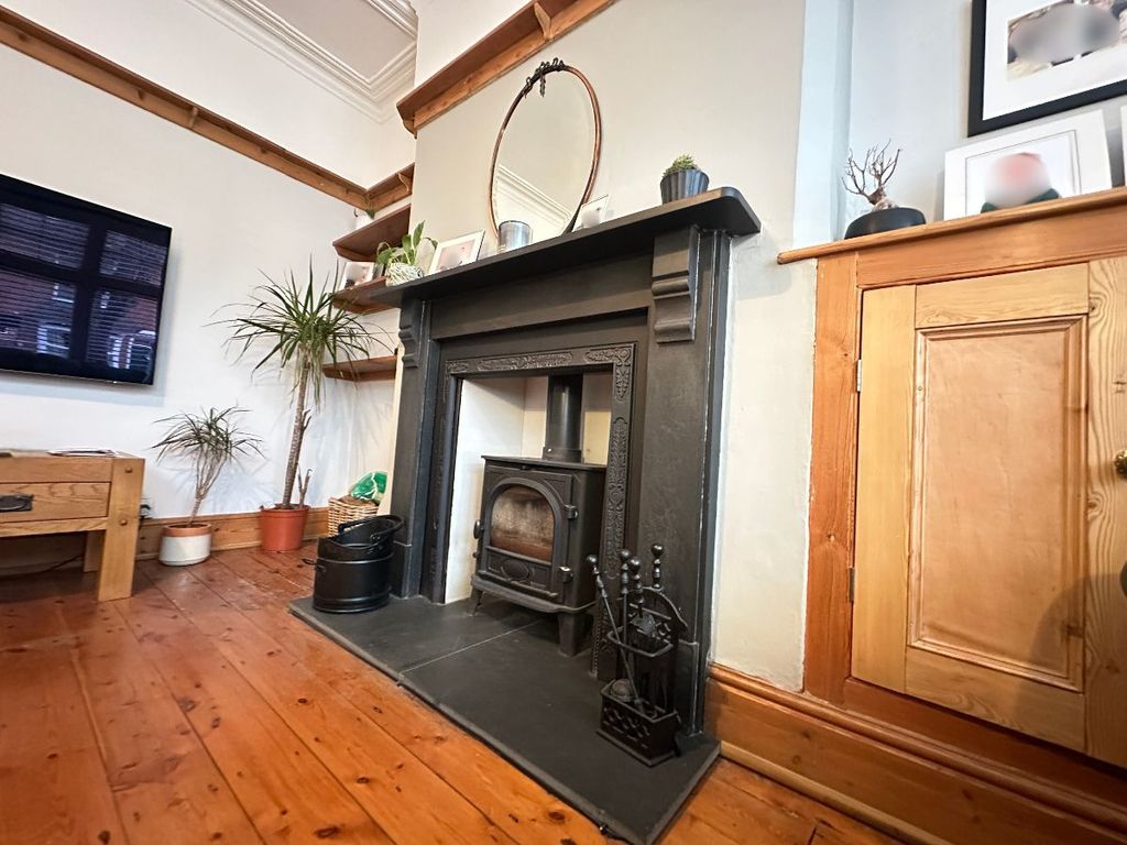 Property photo 3 of 24