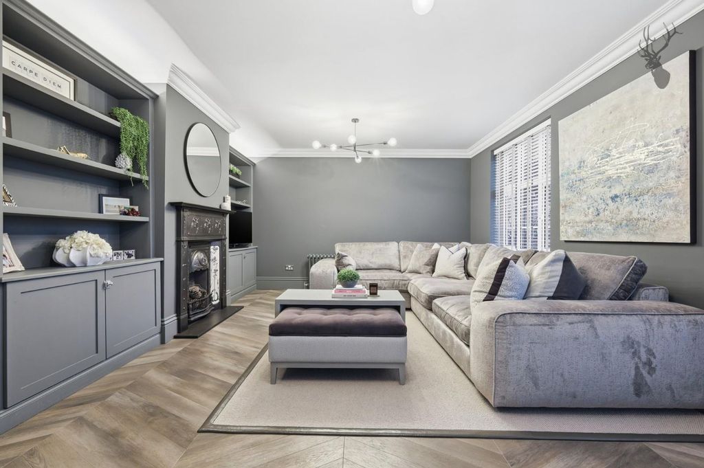 Additional image 5 of 5 bed detached house for saleBury Road, Epping CM16