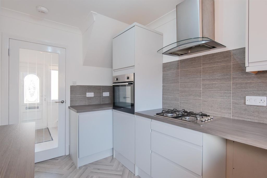 Property photo 3 of 40 027-52 North Dryburgh ML2 7La.Jpg