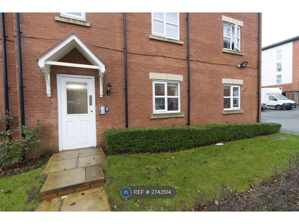 Property photo 2 of 11 Main Entrance