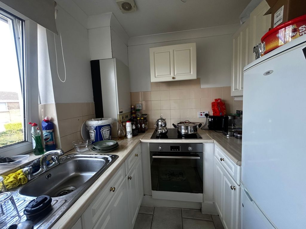 Property photo 3 of 8