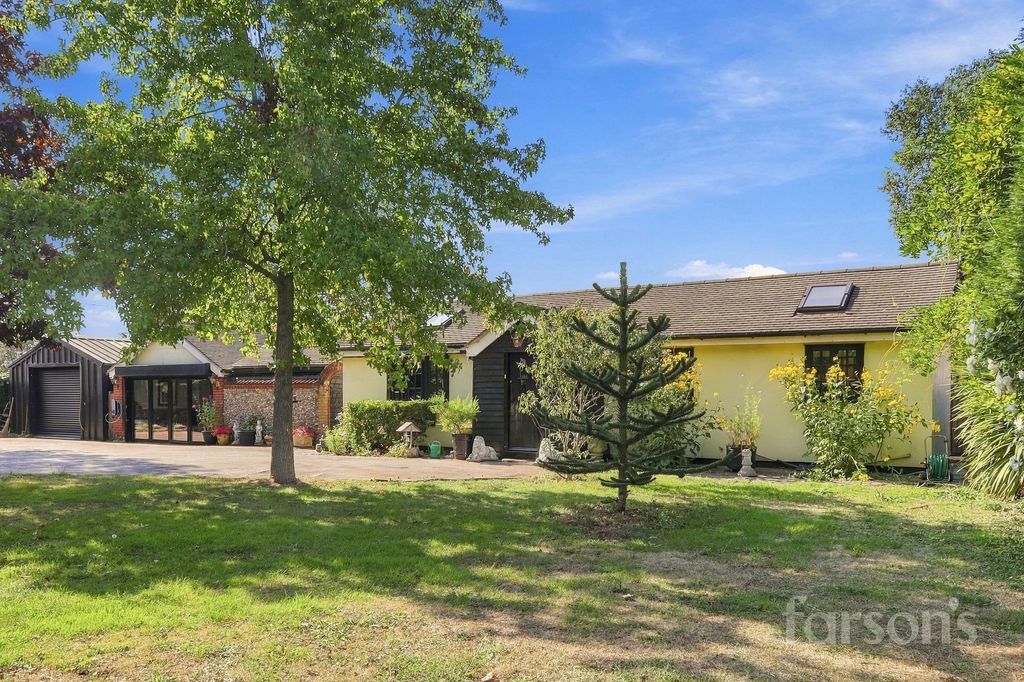 Property photo 1 of 42