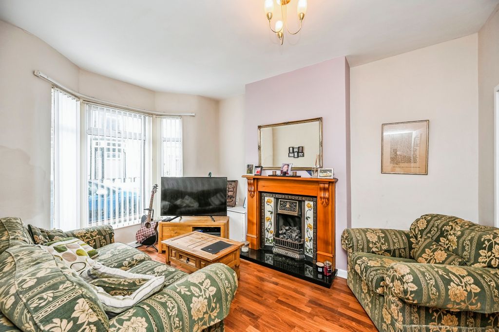 Property photo 3 of 17 Photography