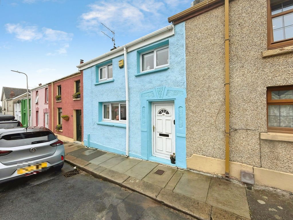 Property photo 1 of 23