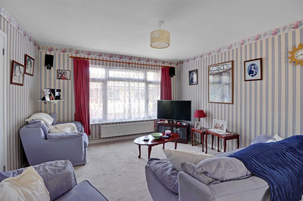 Property photo 2 of 11 Picture No. 01