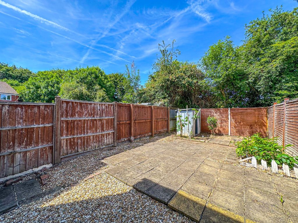 Property photo 2 of 19 5021695