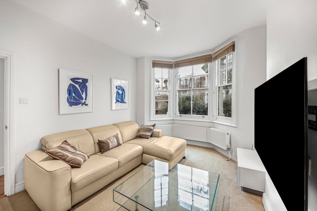 Property photo 2 of 9