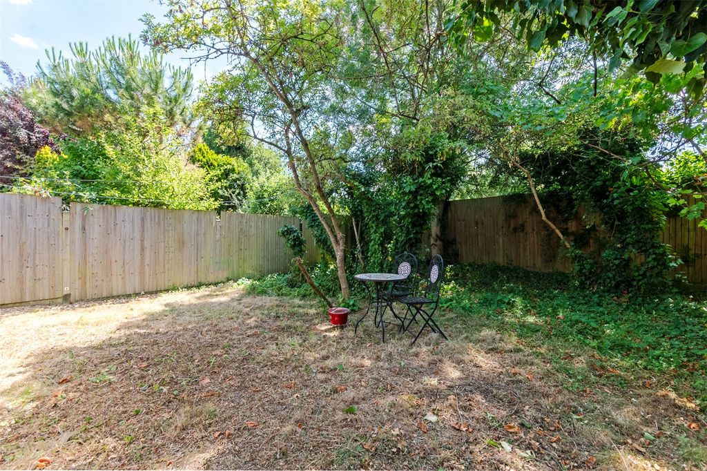 Property photo 3 of 10 Picture No. 23