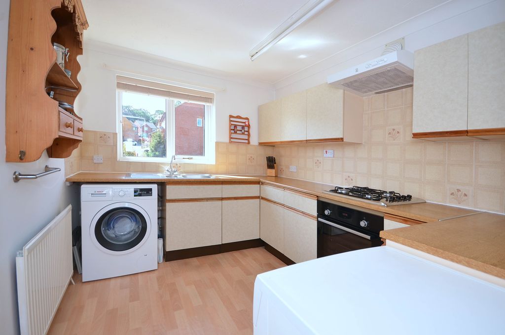 Property photo 3 of 14