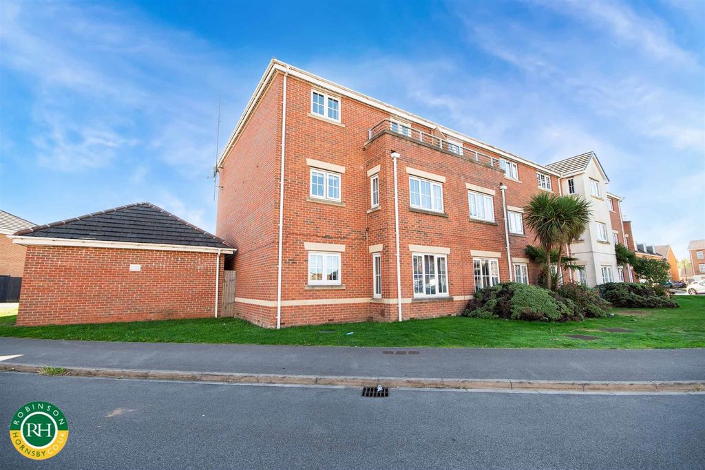 Property photo 1 of 12