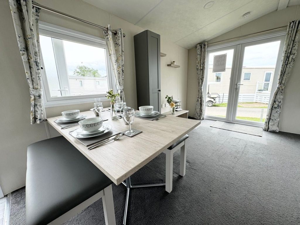 Property photo 1 of 6 Car0051765 - Static Caravan