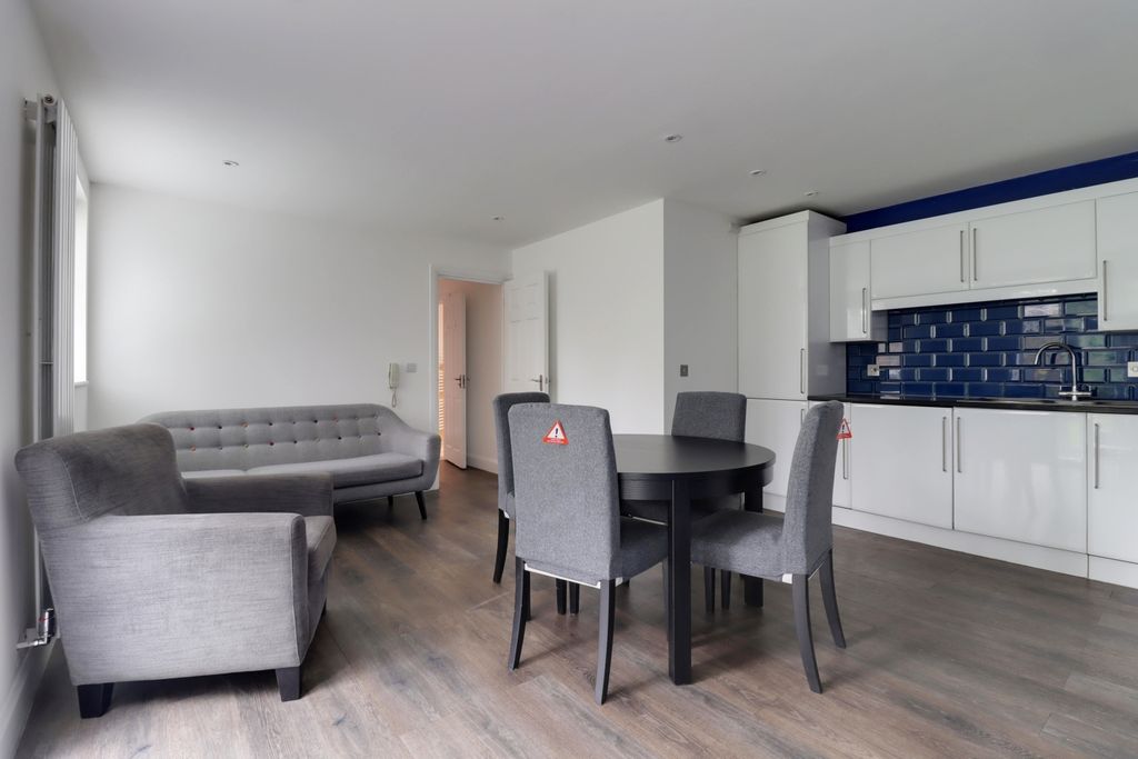 Property photo 1 of 8 Img_5173-Img_5175