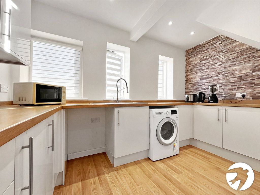 Property photo 2 of 15 Picture No. 03