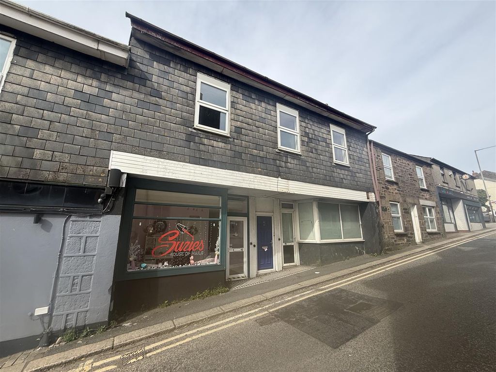 Property photo 1 of 6 Front Aspect