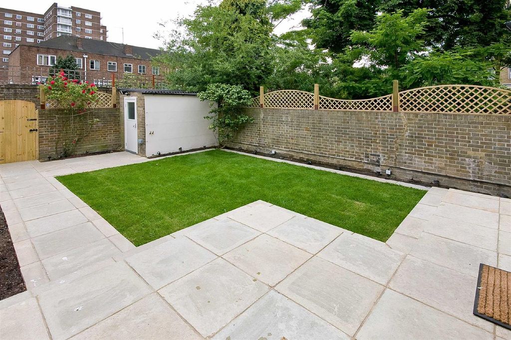 Property photo 3 of 10