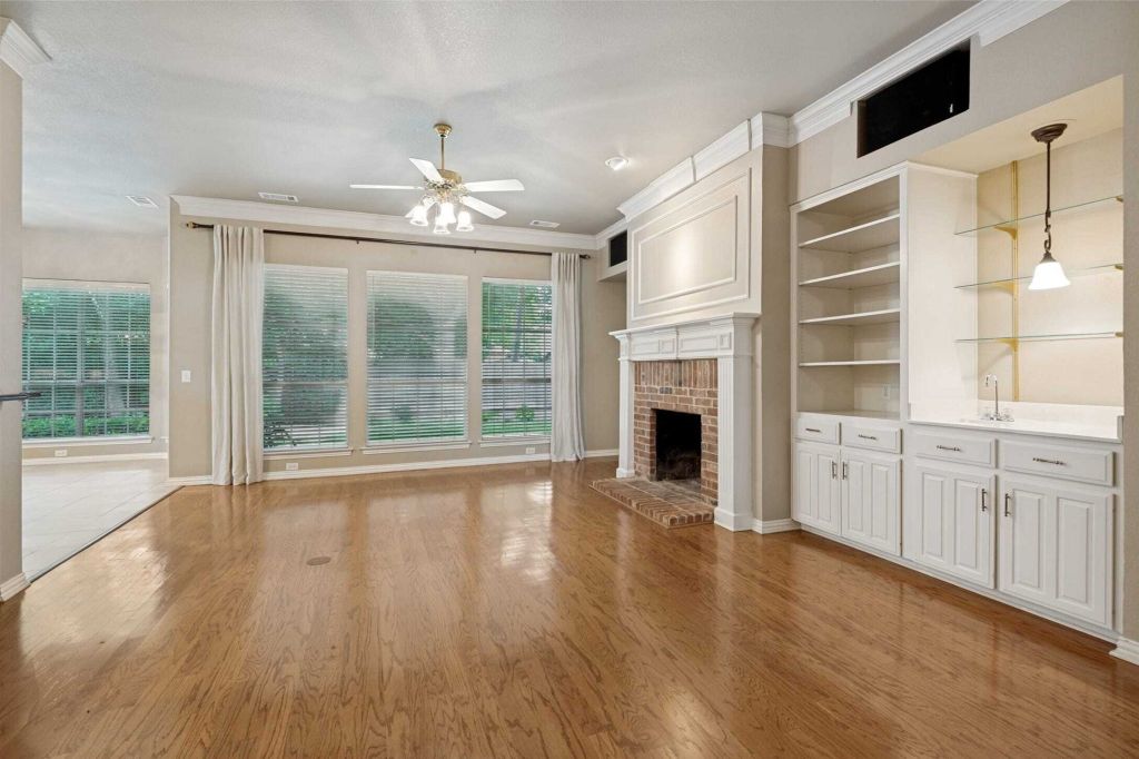Property photo 3 of 10 <Alttext/>