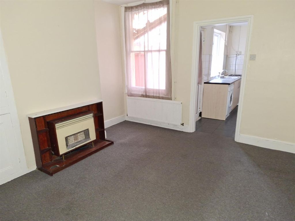 Property photo 3 of 14 20260109_125217_Resized.Jpg