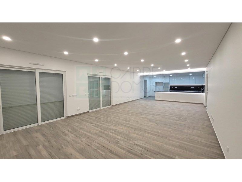 Property photo 3 of 26