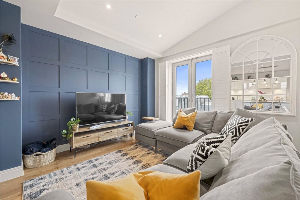 Property photo 3 of 10 Picture No. 21