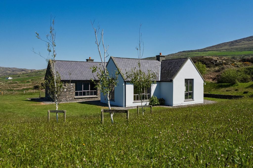 Property photo 2 of 32 <Alttext/>