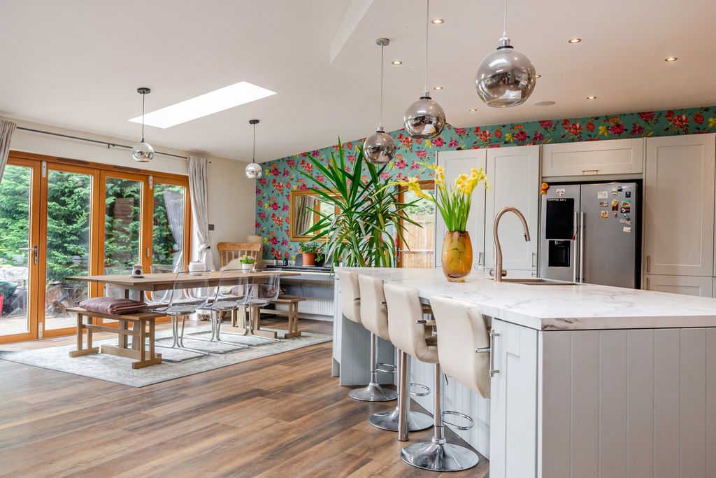 Property photo 3 of 31 1514900-13-6A9ee1...