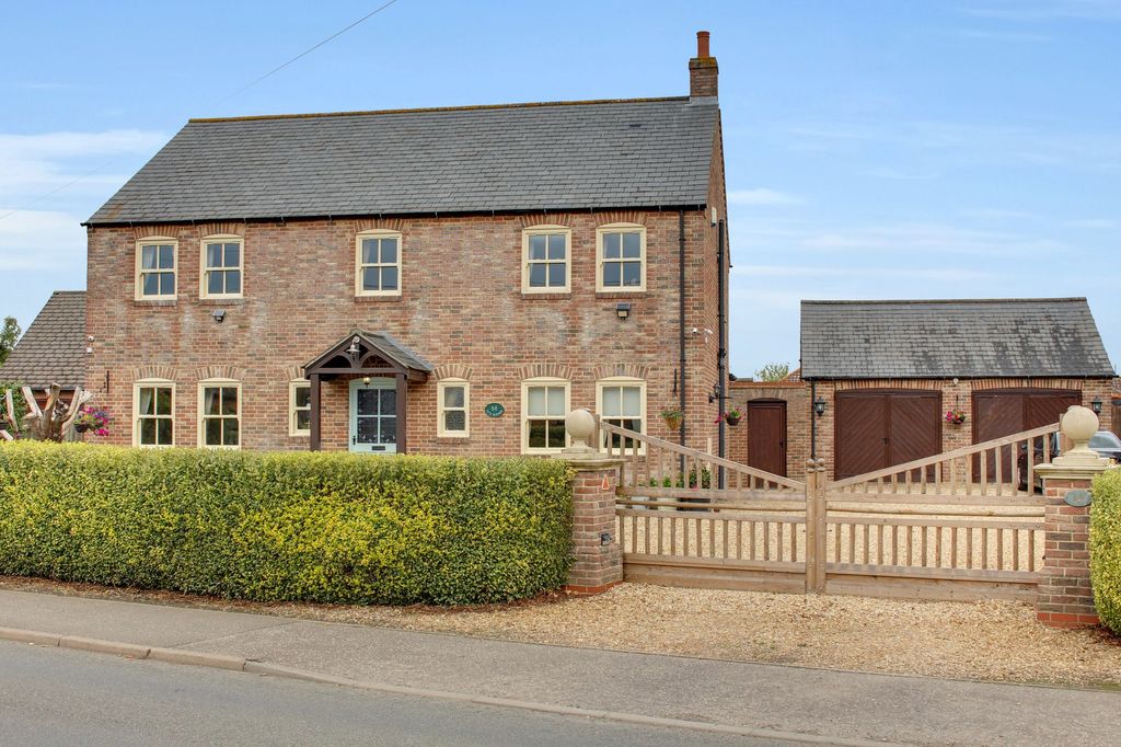 Property photo 1 of 45