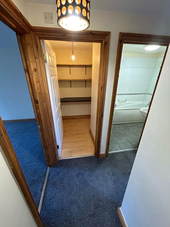 Property photo 2 of 5 Bright And Clean Bathroom Featuring A Spacious Bat...