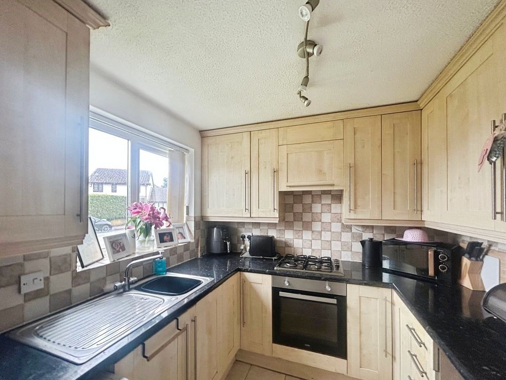 Property photo 3 of 12