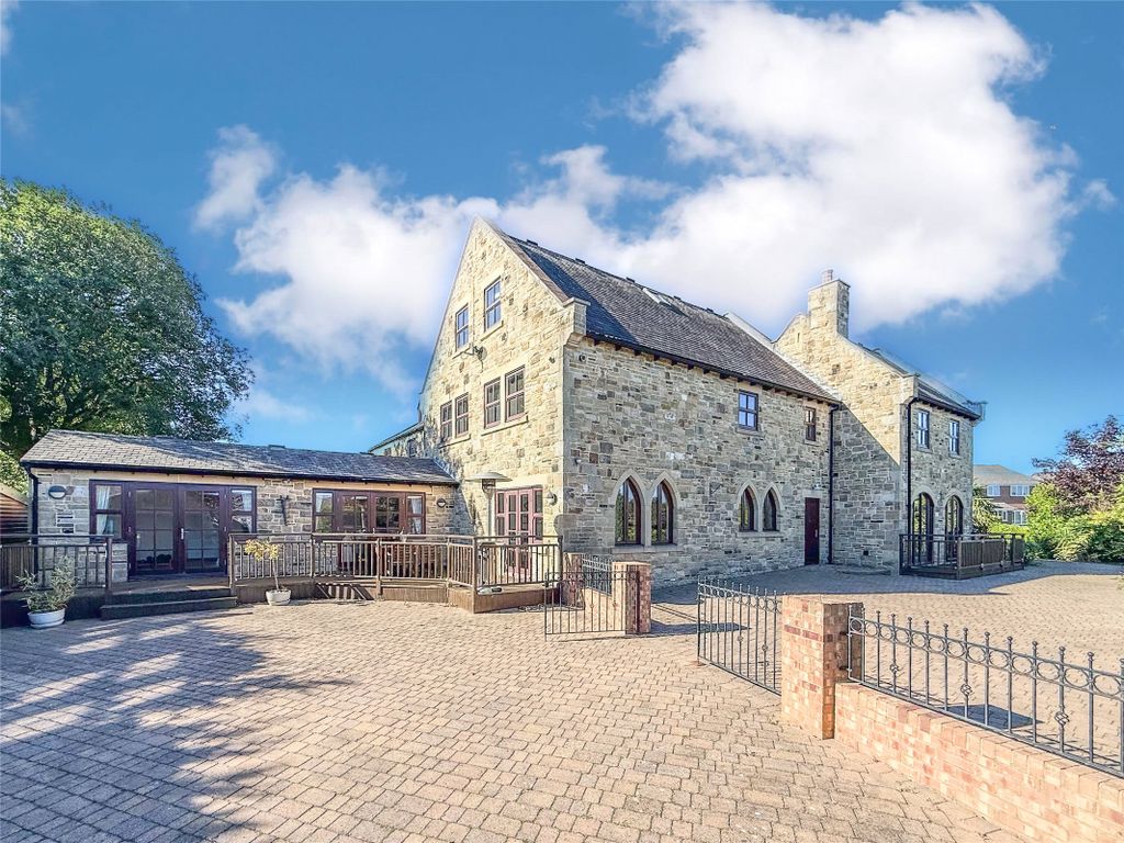 Property photo 1 of 41 External