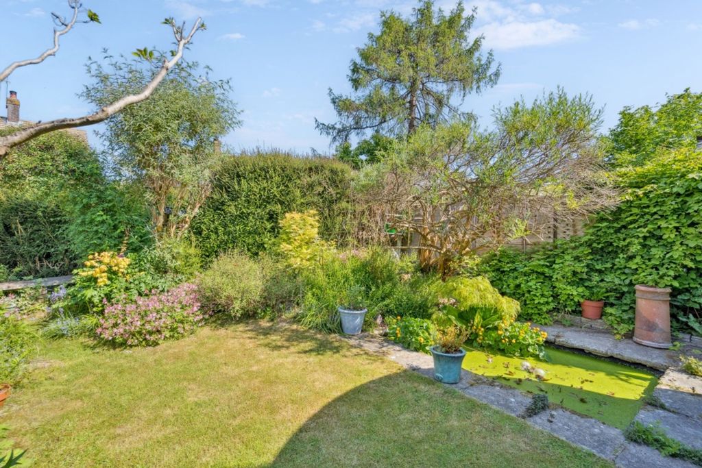 Property photo 2 of 27 Photo 24