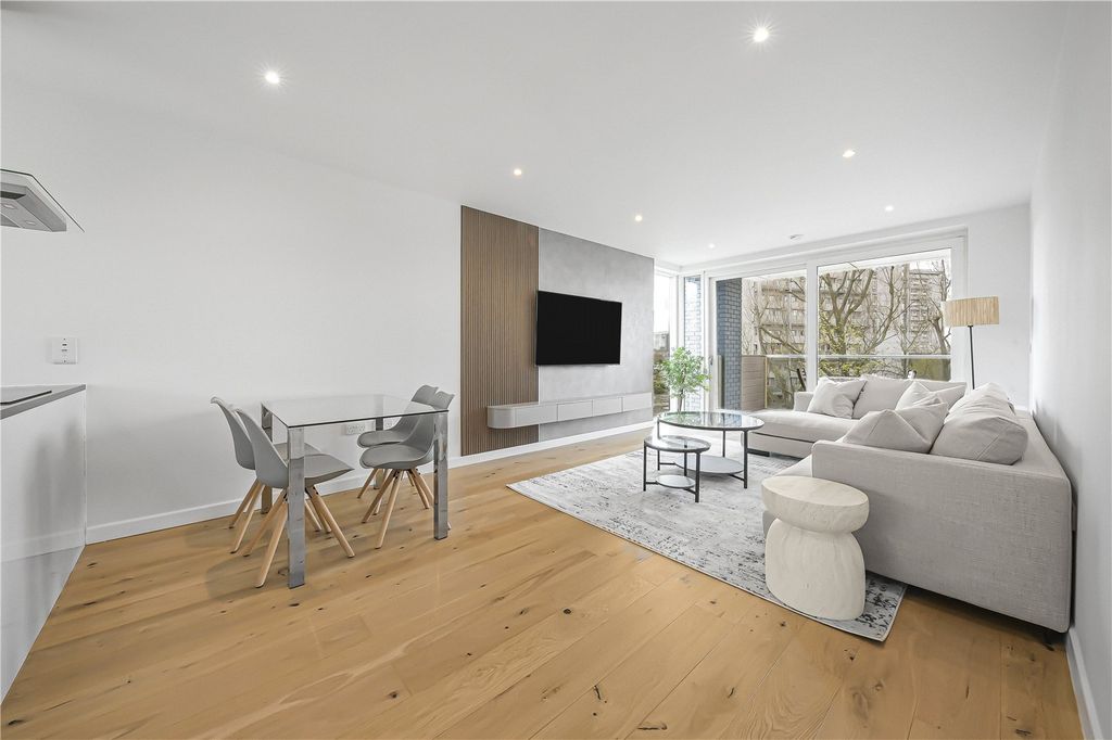 Property photo 1 of 21 Picture No. 09