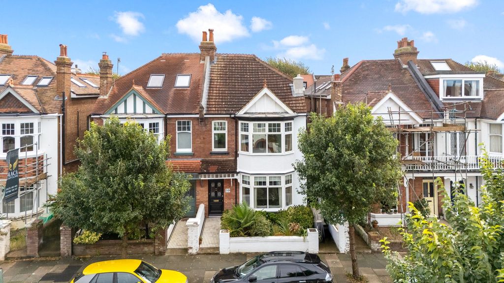 Property photo 1 of 29