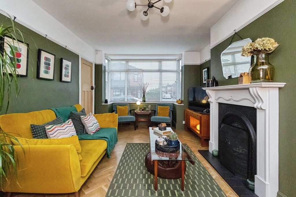 Property photo 3 of 23 Pbox-Img.Jpg