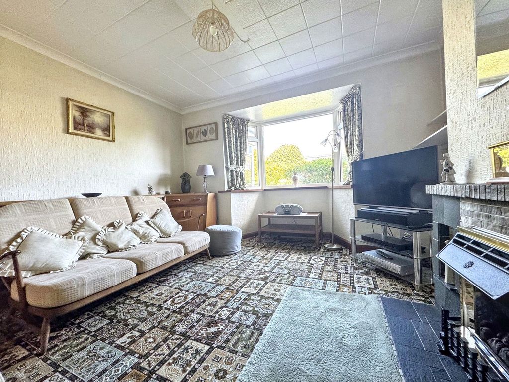Property photo 2 of 26