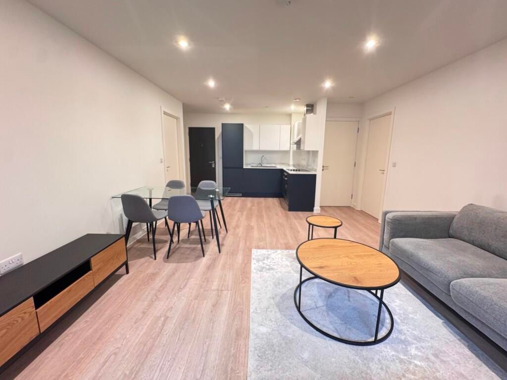 Property photo 2 of 8