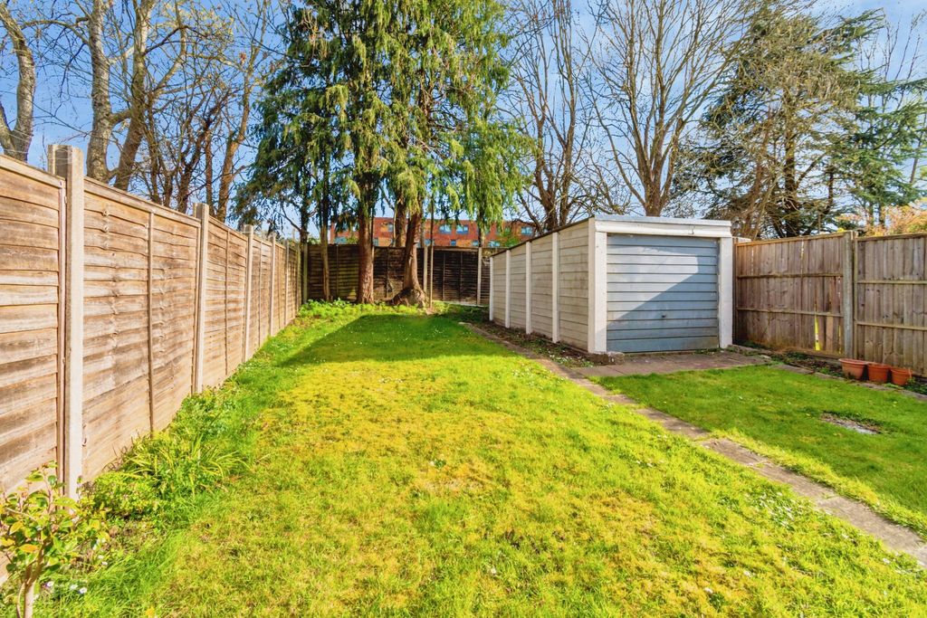 Property photo 2 of 19