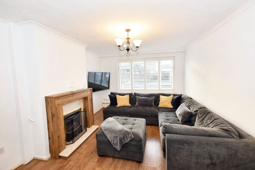 Property photo 3 of 13 Living Room